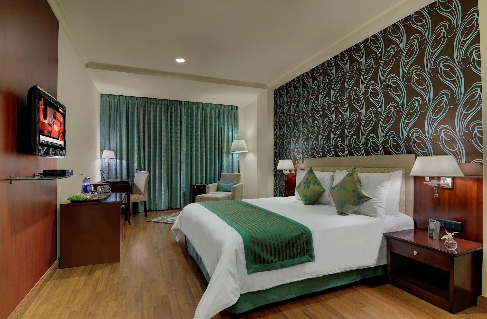 Royalton Hyderabad Abids Hotel Exterior photo