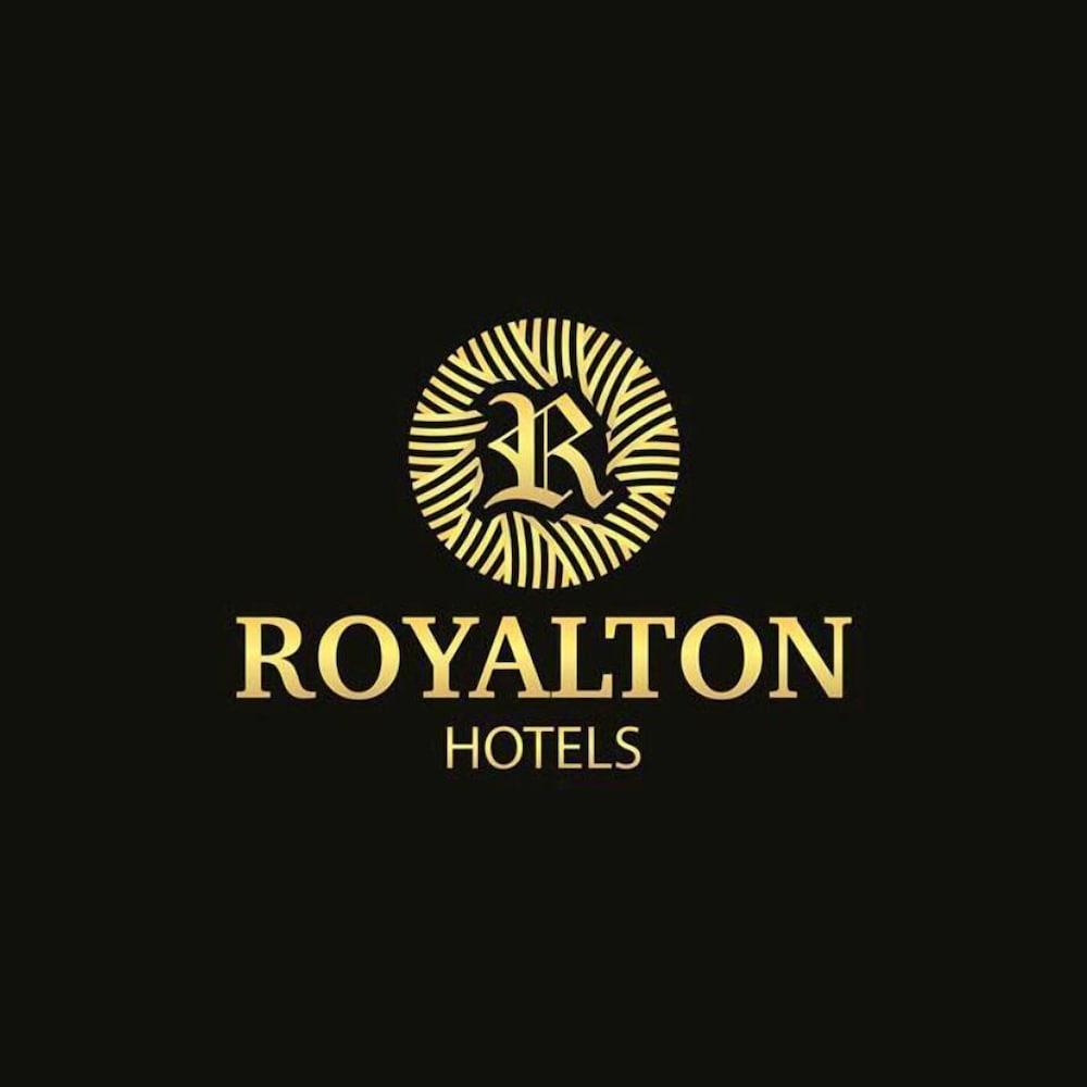 Royalton Hyderabad Abids Hotel Exterior photo