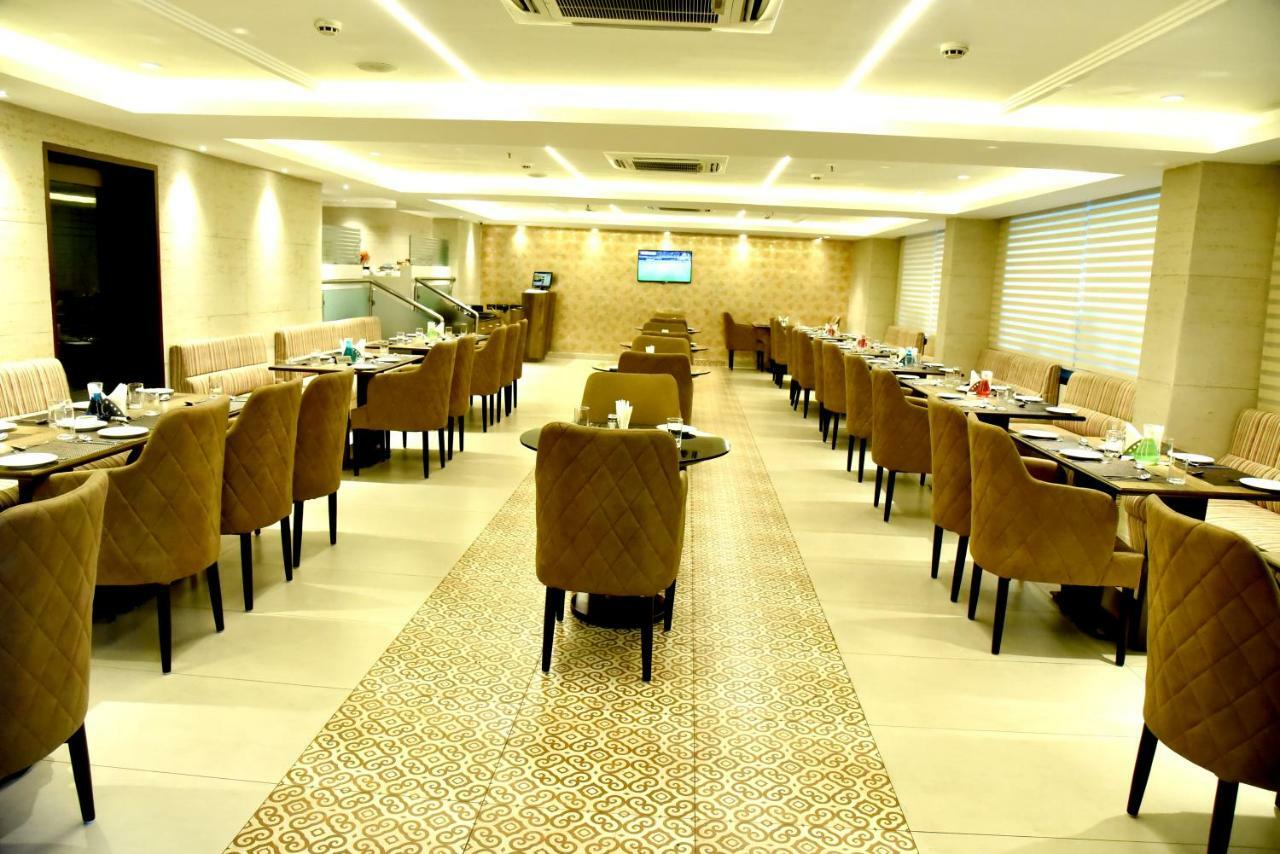 Royalton Hyderabad Abids Hotel Exterior photo