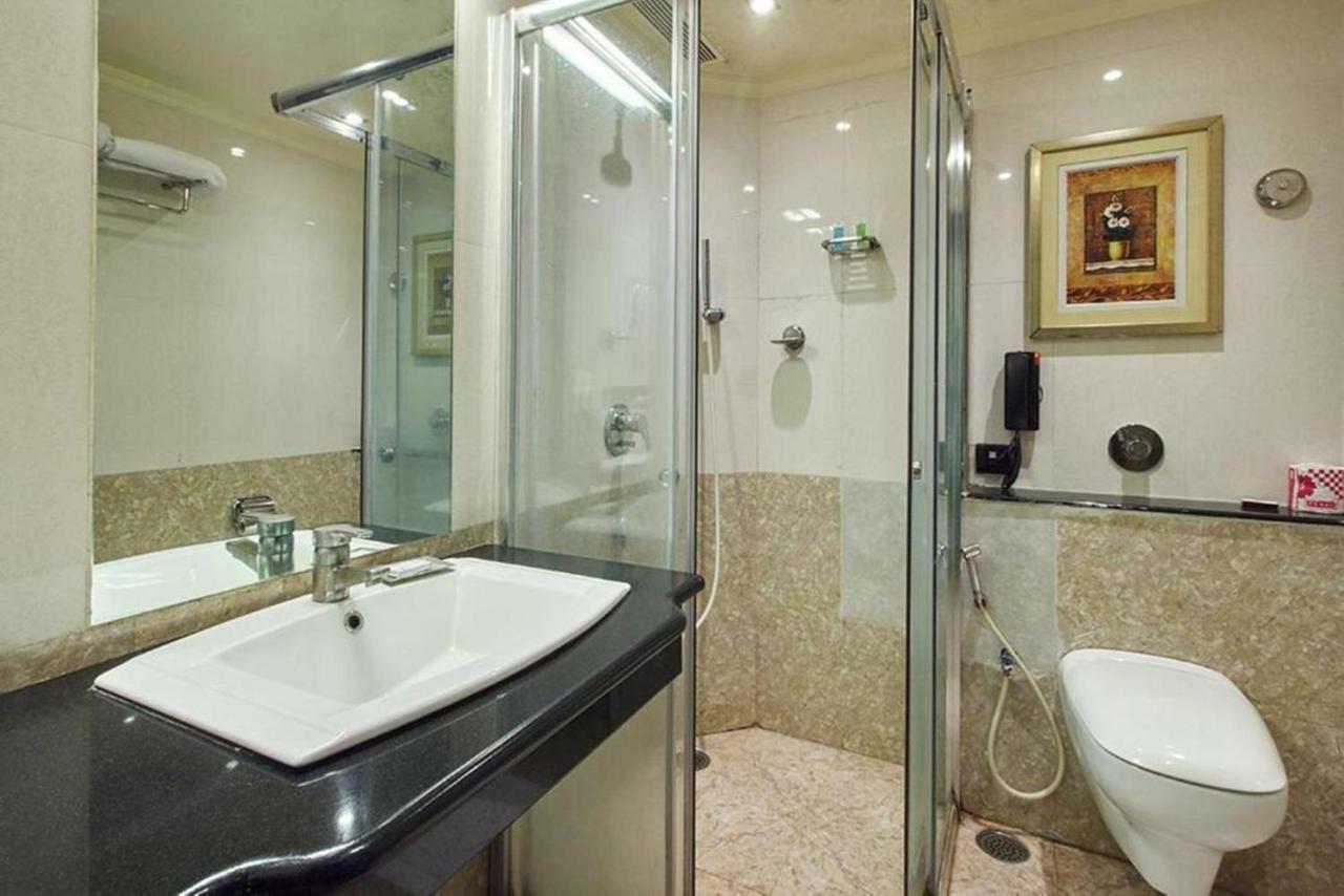 Royalton Hyderabad Abids Hotel Exterior photo