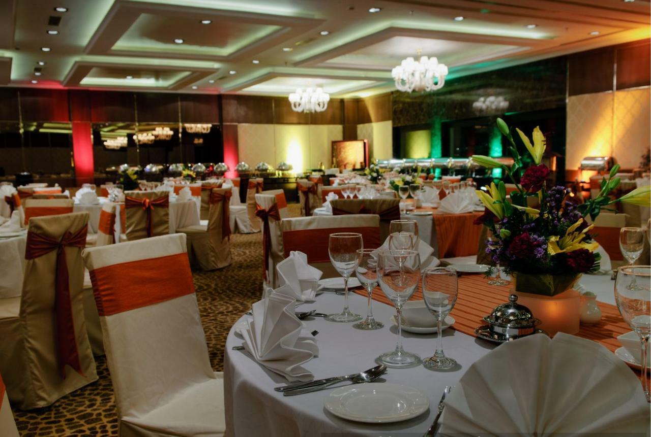 Royalton Hyderabad Abids Hotel Exterior photo